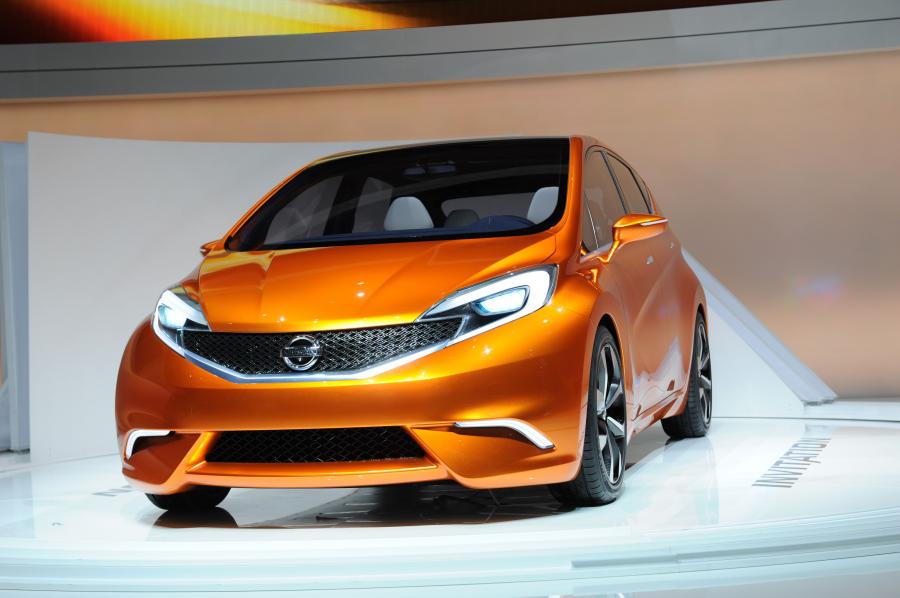  Nissan Invitation Concept 2012 года  (фото 10 из 44)